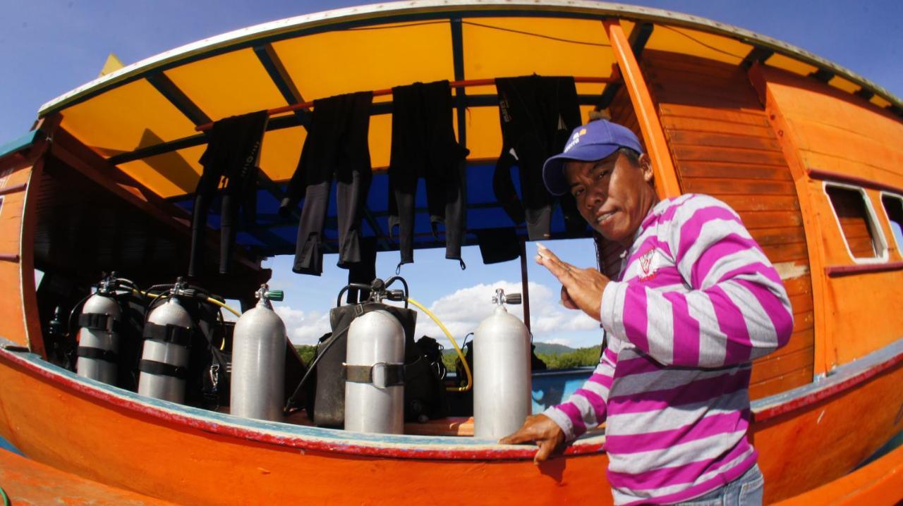 Blue Bay Divers Likupang Extérieur photo